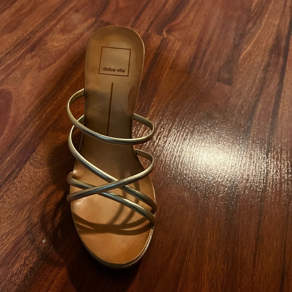 Dolce vita wedges size 7.5 brand new